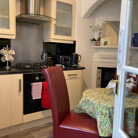 Mountroyal Victorian Self Catering Apartment 2 Belfast Extérieur photo